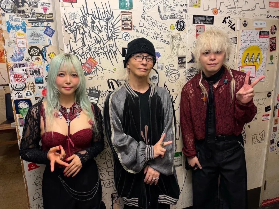 Cö shu Nie's Oneman Show Features HYDE and New Anime OP Theme