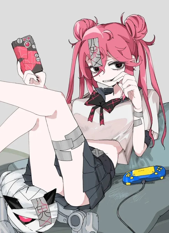 Discover Mine-chan in #GiantLady
