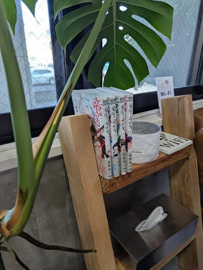 Local Hair Salon Showcases Popular Anime 'The Concierge at Hokkyoku Department Store'